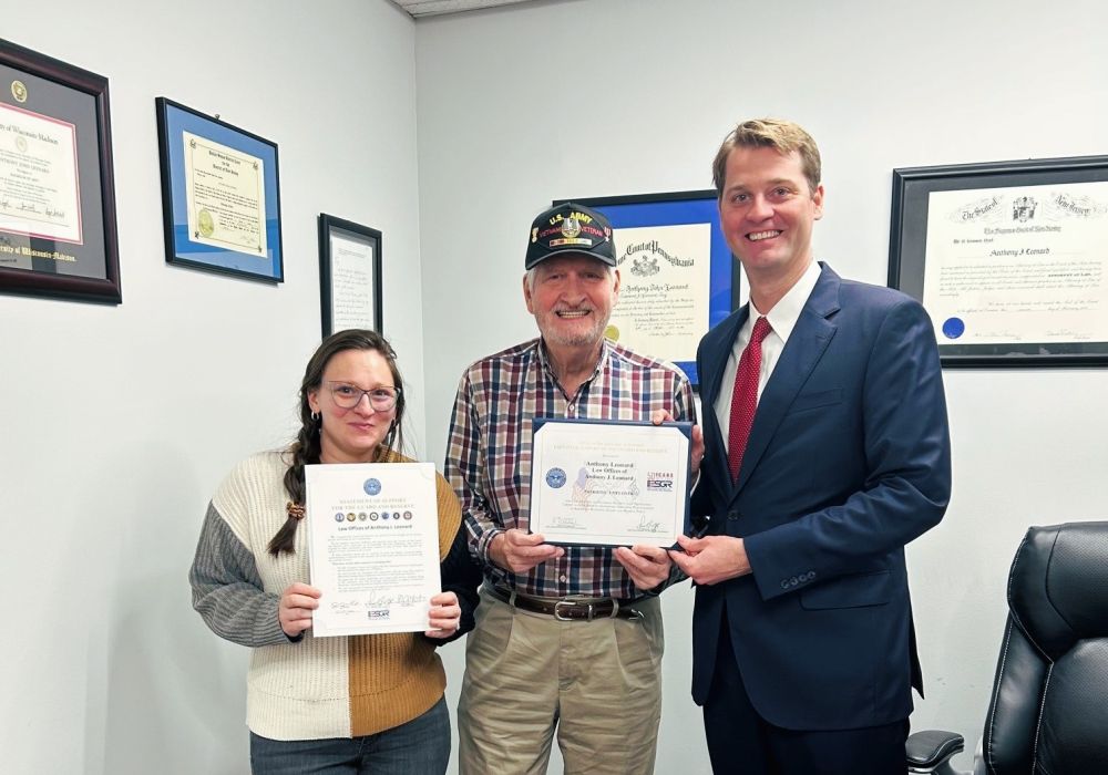 Anthony Leonard with the Patriotic Employer Award